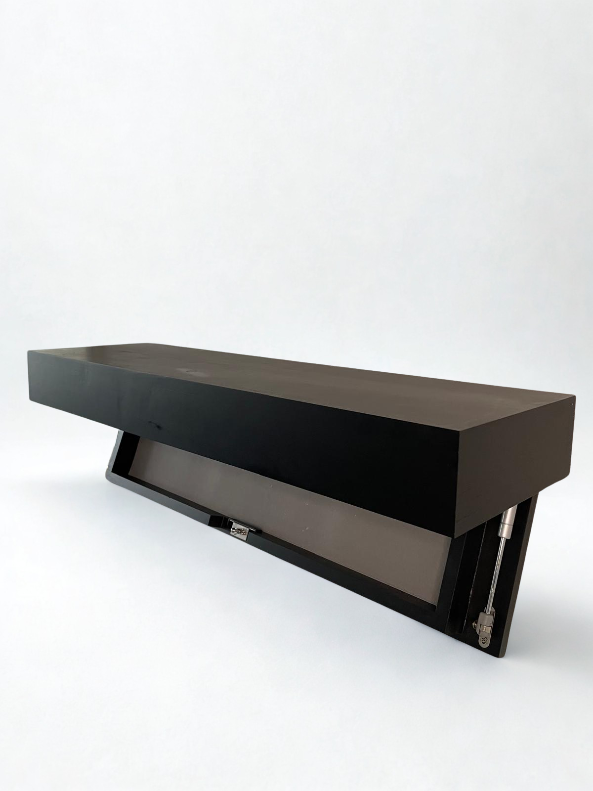 Concealment shelf Black