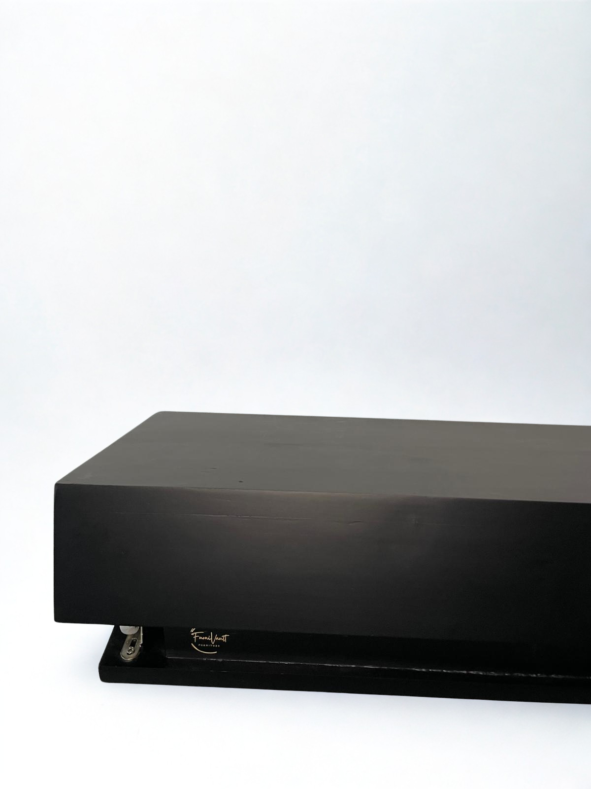 Concealment shelf Black